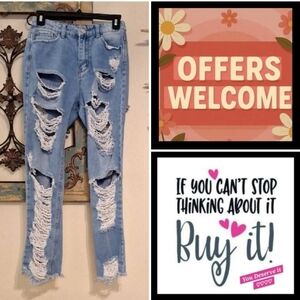 Distressed & Ripped High Waist Skinny Jeans. NWOT Size 26